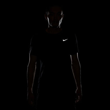 NIKE DRI-FIT UV MILER