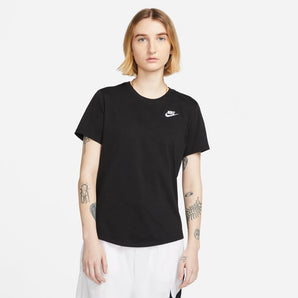 NIKE SPORTSWEAR CLUB ESSENTIAL