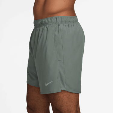 NIKE DRI-FIT CHALLENGER MEN'S 5" BRIEF-LINED VERSATILE SHORTS
