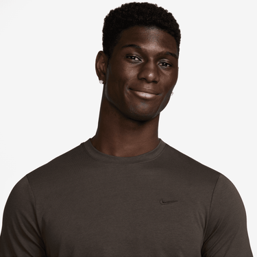 NIKE DRI-FIT PRIMARY MEN'S TRAINING T-SHIR T