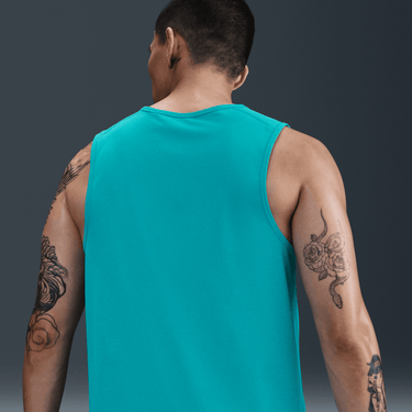 NIKE DRI-FIT HYVERSE MEN'S SLEEVELESS FITNESS TANK