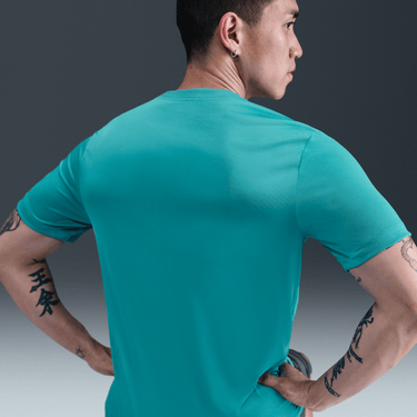 NIKE DRI-FIT MEN'S FITNESS T-SHIRT