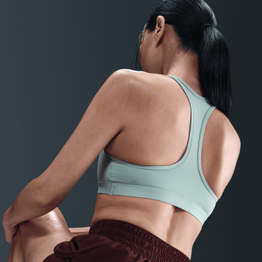 NIKE SWOOSH MEDIUM SUPPORT WOMEN'S PADDED SPORTS BRA