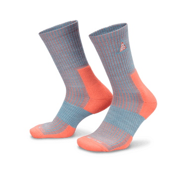 NIKE ACG EVERYDAY CUSHIONED CREW SOCKS (1 PR)