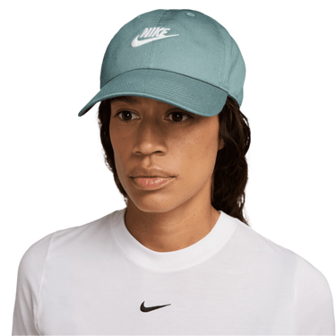 NIKE CLUB UNSTRUCTURED FUTURA WASH CAP
