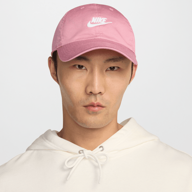 NIKE CLUB UNSTRUCTURED FUTURA WASH CAP