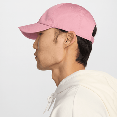 NIKE CLUB UNSTRUCTURED FUTURA WASH CAP