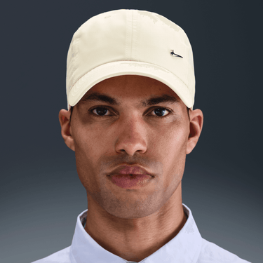 NIKE DRI-FIT CLUB UNSTRUCTURED METAL SWOOSH CAP