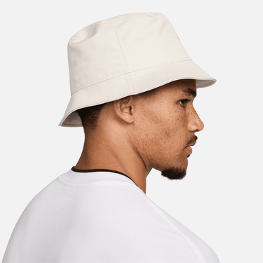 NIKE APEX SWOOSH BUCKET HAT