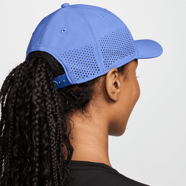 NIKE DRI-FIT ADV CLUB STRUCTURED SWOOS H CAP