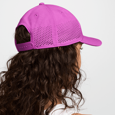 NIKE DRI-FIT ADV CLUB STRUCTURED SWOOSH CAP