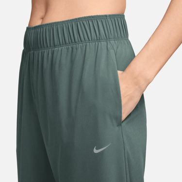 NIKE DRI-FIT FAST WOMEN'S MID-RISE 7/8 RUNNING PANTS