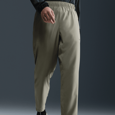 NIKE FORM MEN'S DRI-FIT OPEN-HEM VERSATILE PANTS