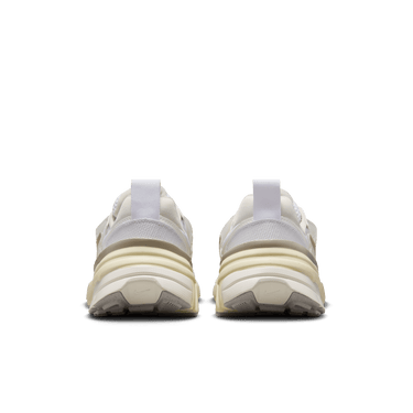 NIKE V2K RUN WOMEN'S SHOES