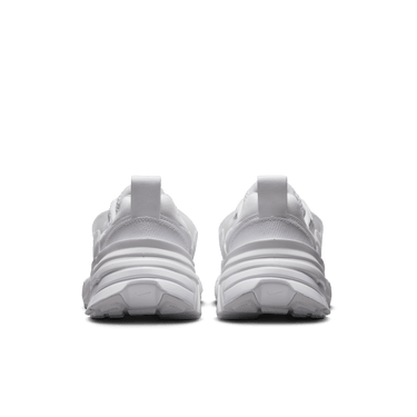 NIKE V2K RUN WOMEN'S SHOES