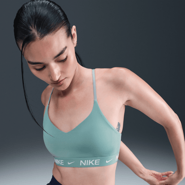 NIKE INDY LIGHT SUPPORT WOMEN'S PADDED ADJUSTABLE SPORTS BRA