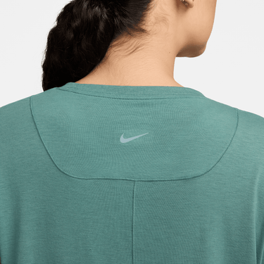 NIKE ONE RELAXED WOMEN'S DRI-FIT SHORT-SLEEVE TOP