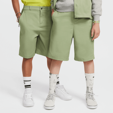 NIKE SB BIG KIDS' CHINO SKATE SHORTS