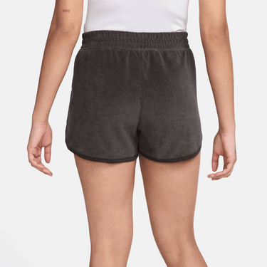 NIKE COURT HERITAGE WOMEN'S MID-RISE FRENCH TERRY TENNIS SHORTS