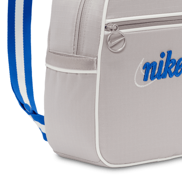 NIKE SPORTSWEAR FUTURA 365 MINI BACKPACK (6L)