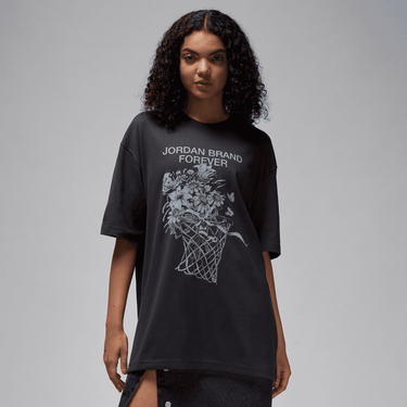 JORDAN WOMEN'S OVERSIZED GRAPHIC T-SHIRT