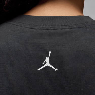 JORDAN WOMEN'S OVERSIZED GRAPHIC T-SHIRT