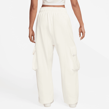 NIKE SPORTSWEAR WOMEN'S LOW-RISE OVERSIZED FRENCH OPEN-HEM TERRY PANTS