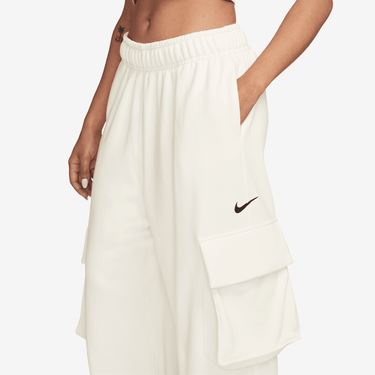 NIKE SPORTSWEAR WOMEN'S LOW-RISE OVERSIZED FRENCH OPEN-HEM TERRY PANTS