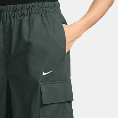 NIKE SPORTSWEAR EVERYTHING WOVENS WOMEN'S MID-RISE CARGO PANTS