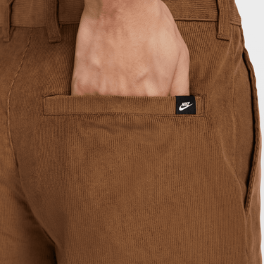 NIKE CLUB MEN'S CORDUROY CHINO PANTS