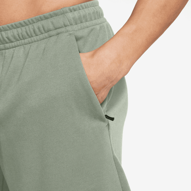 NIKE PRIMARY MEN'S 7" DRI-FIT UV UNLINED VERSATILE SHORTS