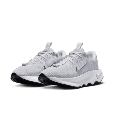 NIKE MOTIVA PREMIUM WOMEN'S WALKING SHOES