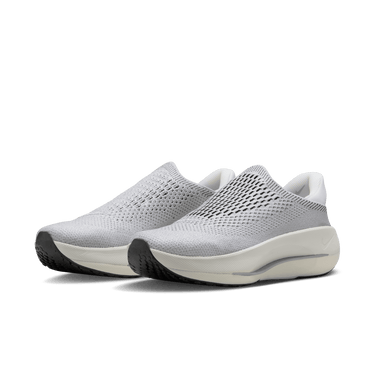 NIKE REINA EASYON PREMIUM WOMEN'S SHOES