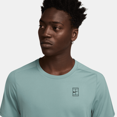 NIKECOURT ADVANTAGE MEN'S DRI-FIT TENNIS TOP