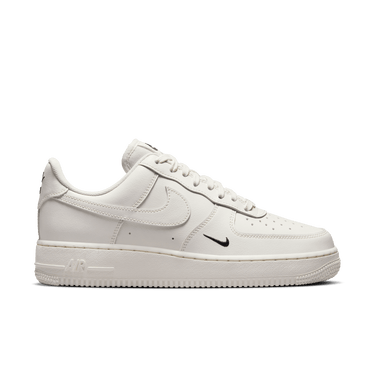 NIKE AIR FORCE 1 ’07 ESSENTIAL WOMEN'S SHOES