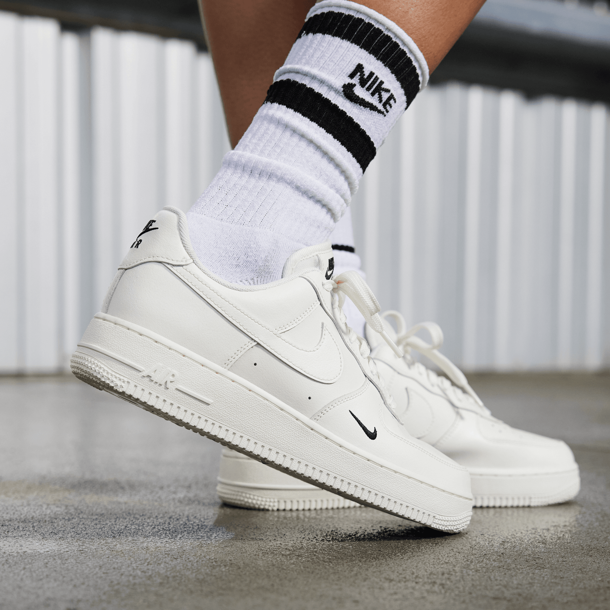 Air force 1 with long socks online