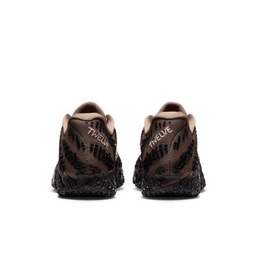 JA 3 "SHOWSTOPPER" EP BASKETBALL SHOES