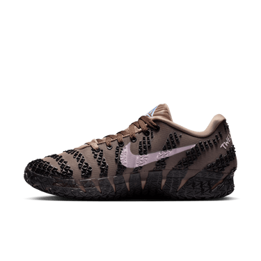 JA 3 "SHOWSTOPPER" EP BASKETBALL SHOES