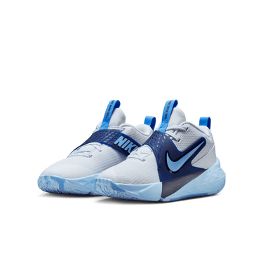 NIKE TEAM HUSTLE D 12 BIG KIDS' BASKETBALL SHOES