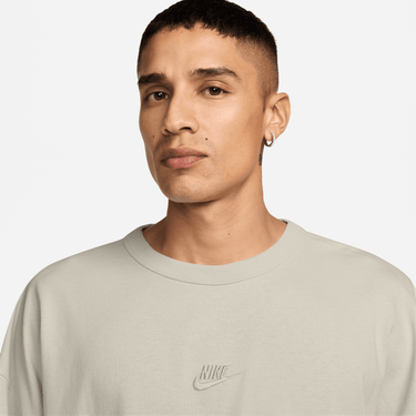 NIKE SPORTSWEAR PREMIUM ESSENTIALS MEN'S OVERSIZED T-SHIRT