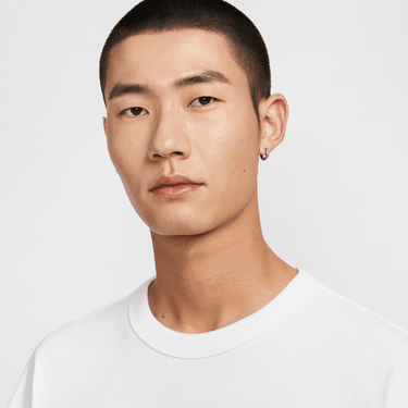 NIKE SPORTSWEAR PREMIUM ESSENTIALS MEN'S OVERSIZED T-SHIRT