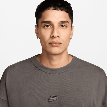 NIKE SPORTSWEAR PREMIUM ESSENTIALS MEN'S OVERSIZED T-SHIRT