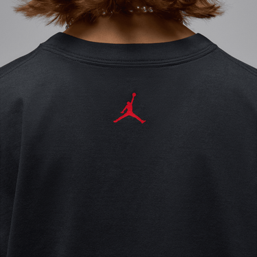JORDAN WOMEN'S OVERSIZED SHORT-SLEEVE GRAPHIC T-SHIRT