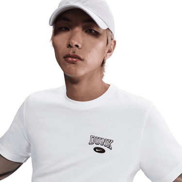 NIKE SPORTSWEAR T-SHIRT