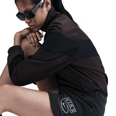NIKE SPORTSWEAR CLUB FLEECE WOMEN'S MID-RISE 4" GRAPHIC SHORTS