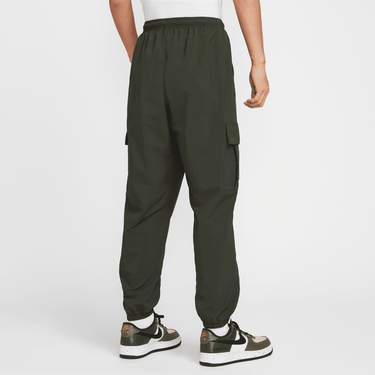 NIKE CLUB MEN'S WOVEN CARGO PANTS
