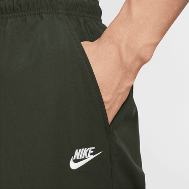 NIKE CLUB MEN'S WOVEN CARGO PANTS