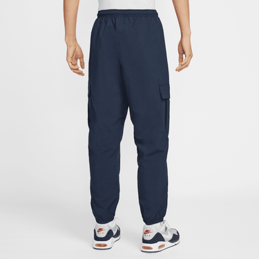 NIKE CLUB MEN'S WOVEN CARGO PANTS