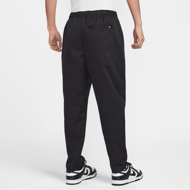 NIKE CLUB MEN'S WOVEN TAPERED PANTS