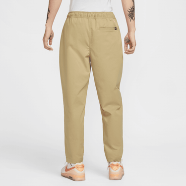 NIKE CLUB MEN'S WOVEN TAPERED PANTS